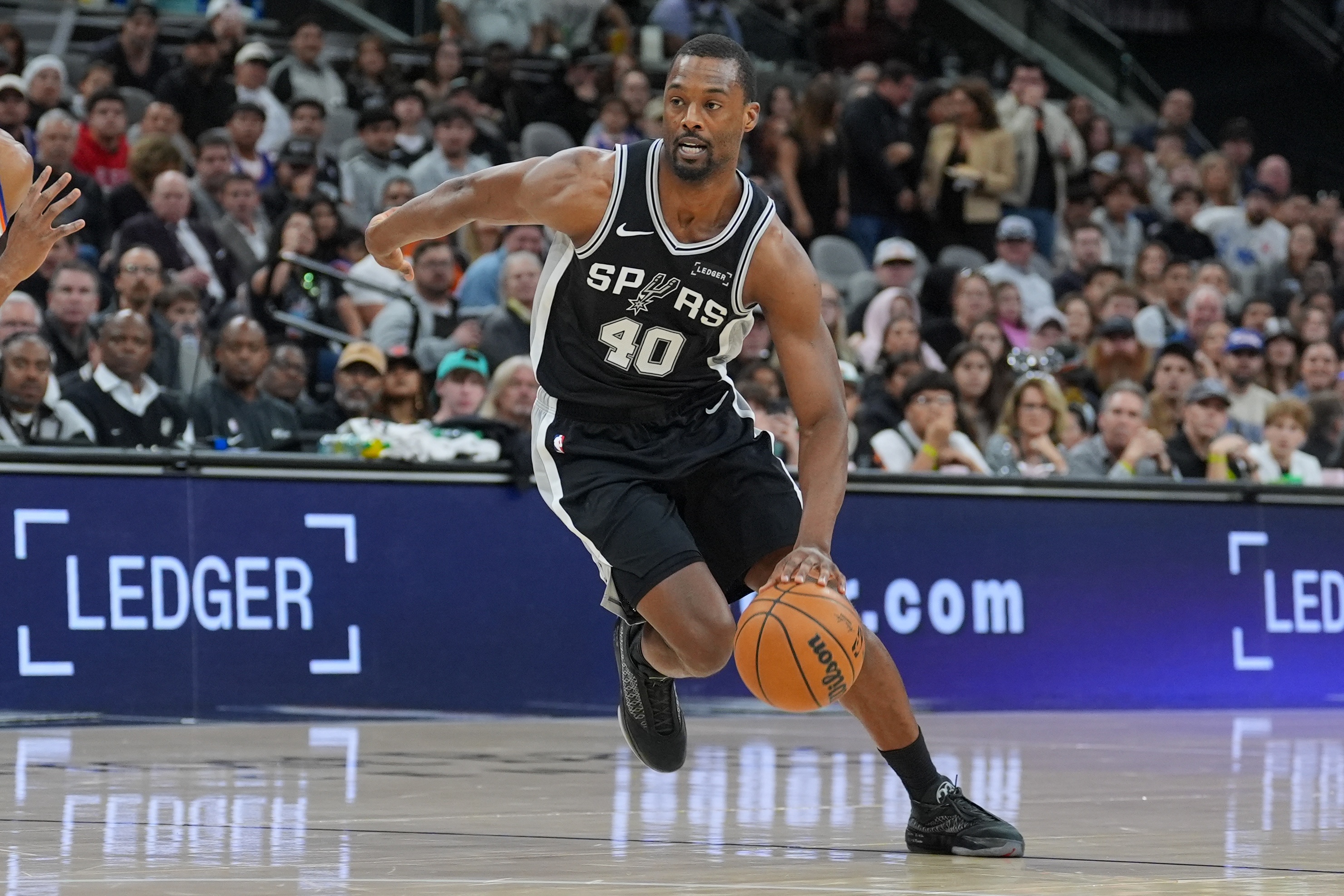 交易截止日无操作！巴恩斯：这说明球队认可现有阵容的实力